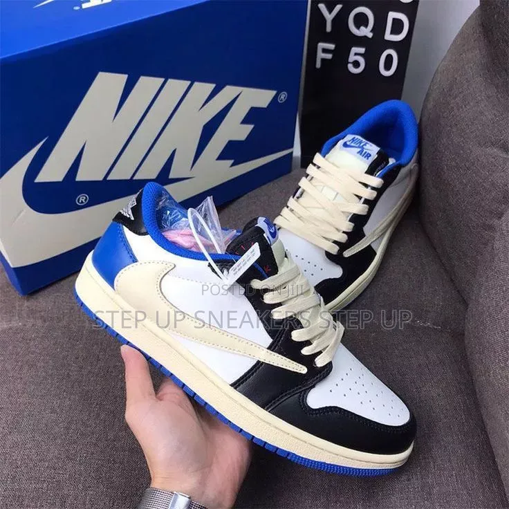 Nike Air Jordan Low Sneakers