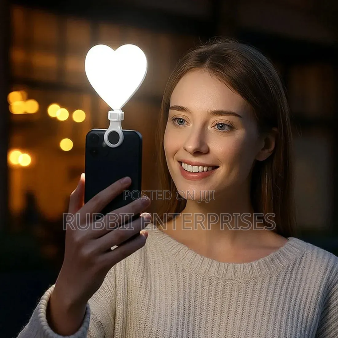 Heart-Shaped Clip Fill Light for Smartphones and Laptops.