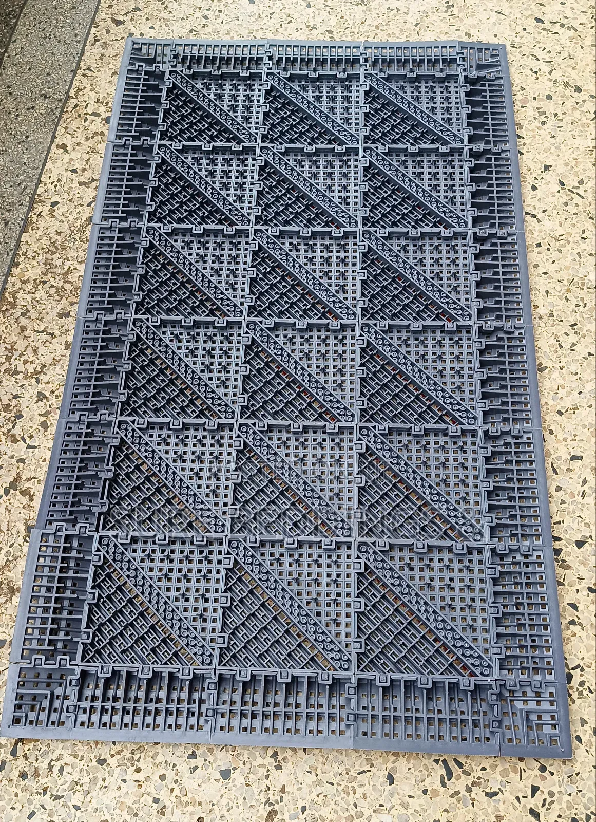Heavy-Duty Interlocking Door Mat