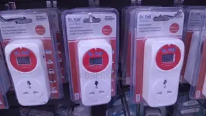 Dr. Volt Digital Voltage Protector (Model: Iq-Pg13a-Dg)
