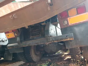 Isuzu Tipper