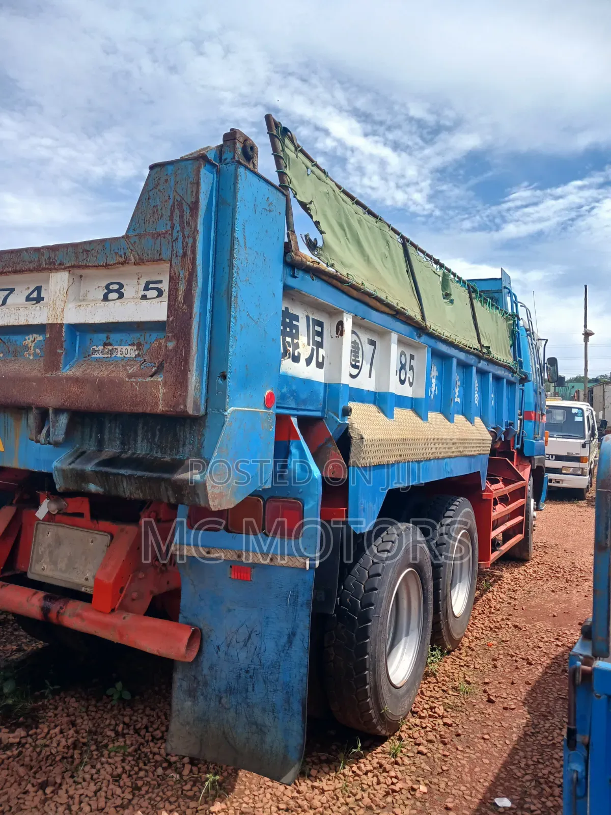 Isizu Tipper
