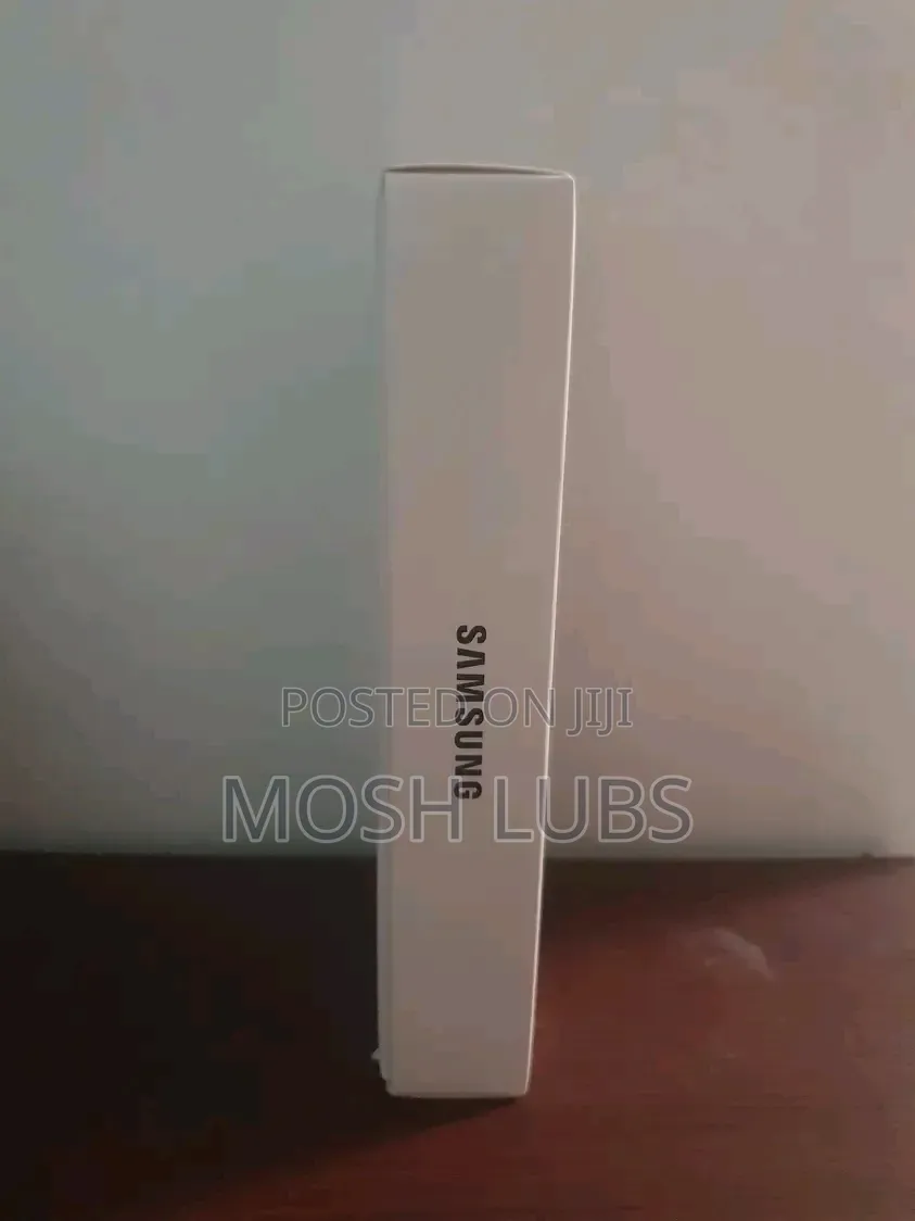 New Samsung Galaxy A17 5G 256 GB Silver