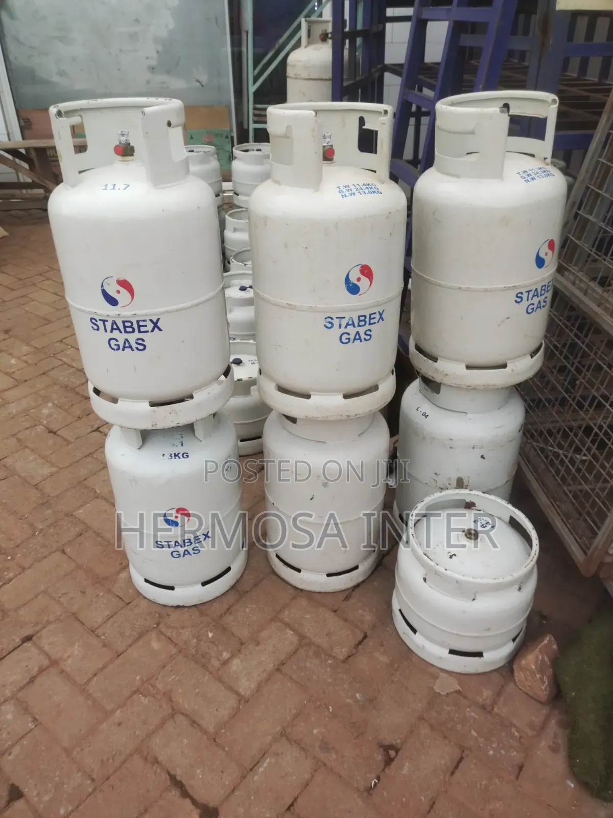 Starbex Gas Fullsets 13kg at 249000 Refill at 109000