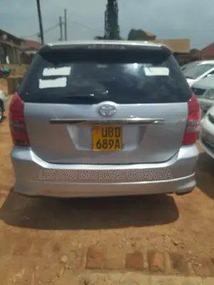 Toyota Wish 2006 Silver