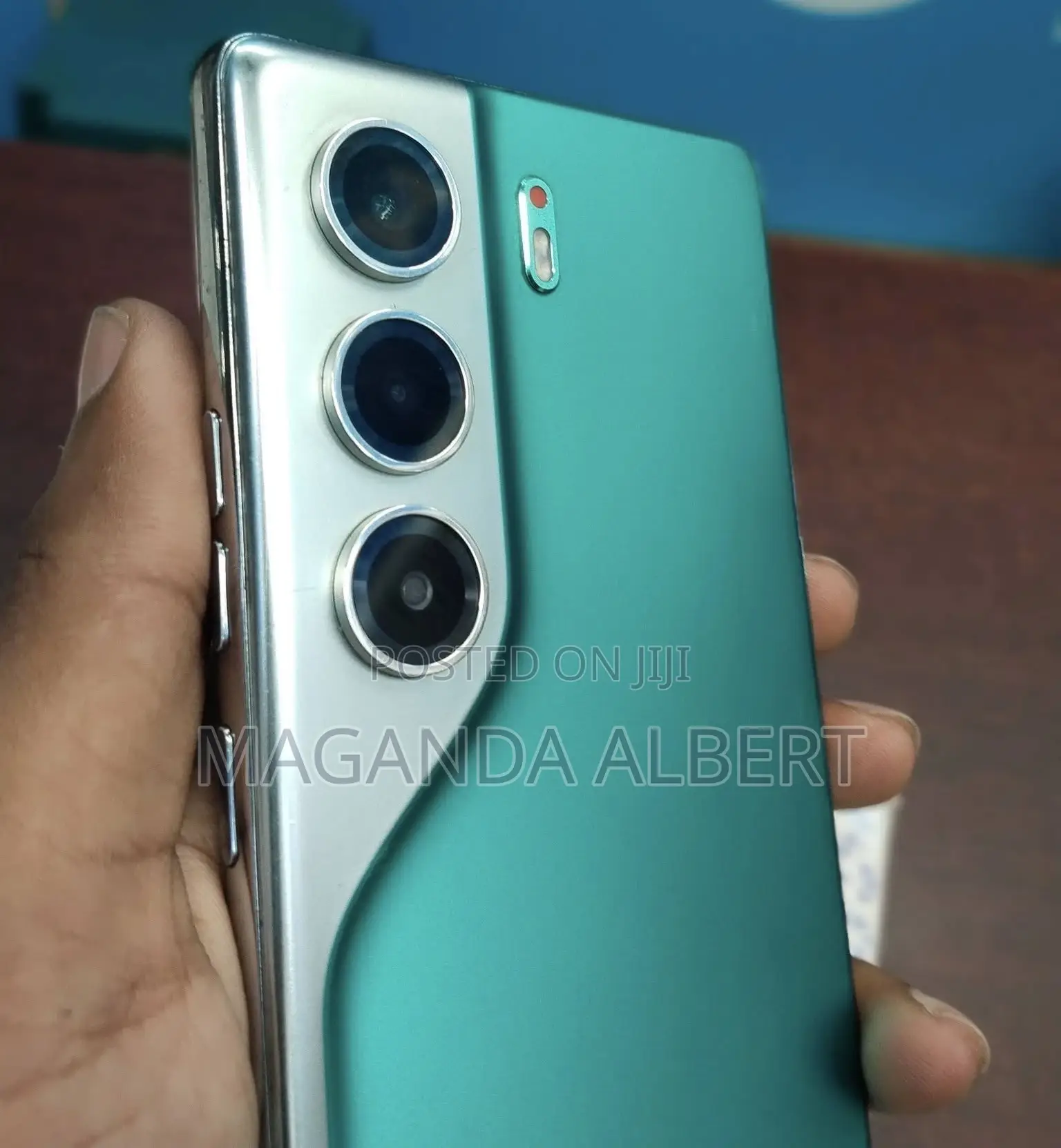 New Tecno Camon 40 256 GB Blue
