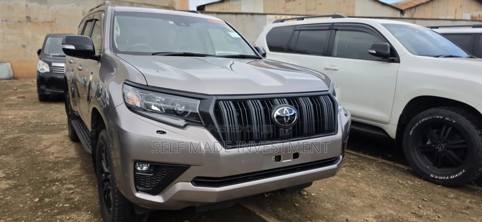 Toyota Land Cruiser Prado 2023 Gray