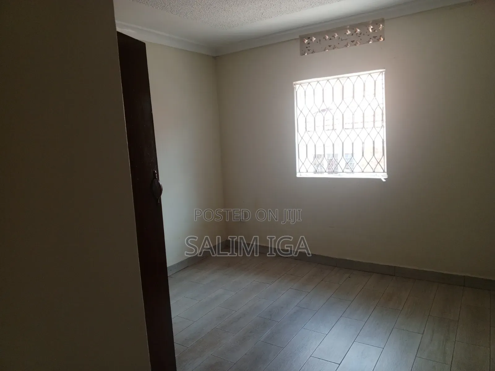 3bdrm Room & Parlour in Kololo Property, Central Division for rent