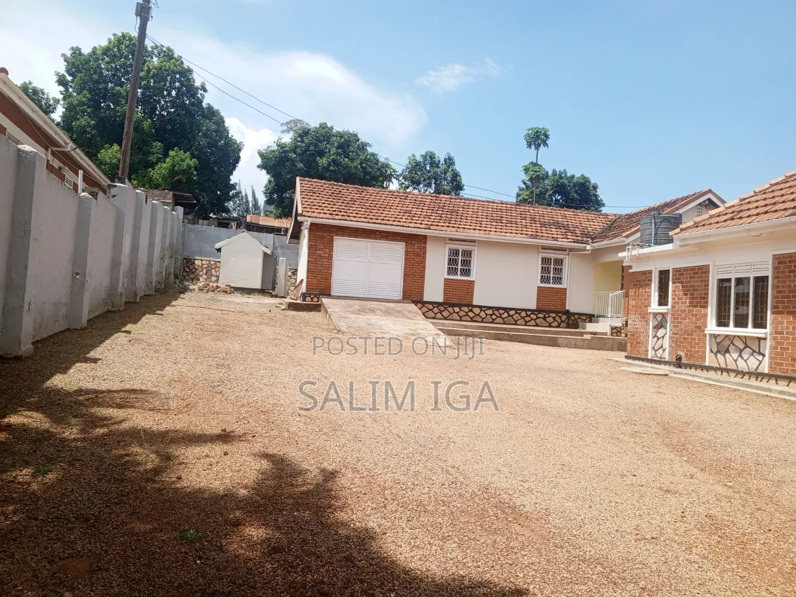 3bdrm Room & Parlour in Kololo Property, Central Division for rent