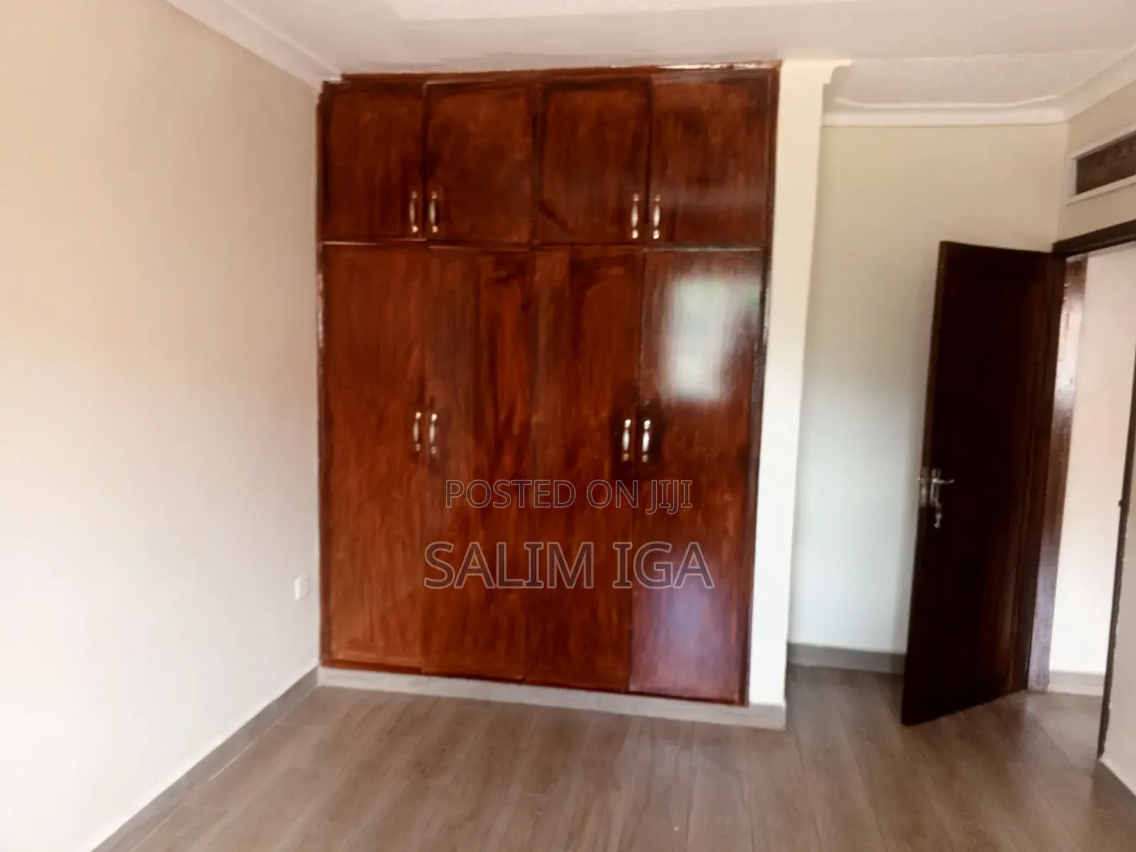 3bdrm Room & Parlour in Kololo Property, Central Division for rent