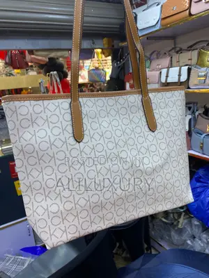 Tote Bags at Affordable Price