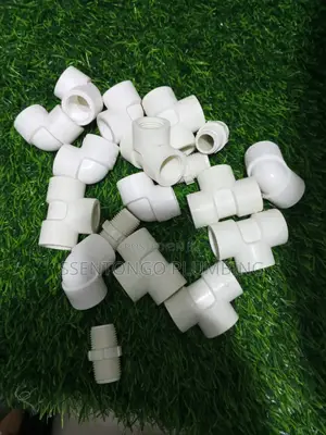 PVC Pipes Fittings Tee 1/2 Inch (All Sizes)