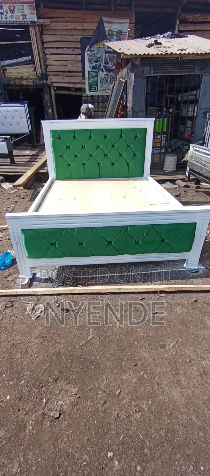White Leathered Beds 4by6