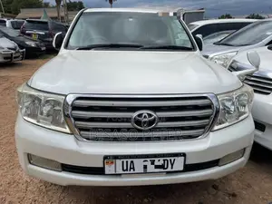 Toyota Land Cruiser 4.6 V8 ZX 2009 White