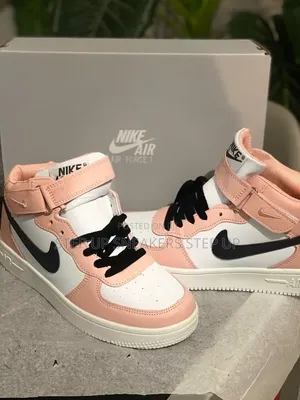Airforce 1 Long Neck Sneakers