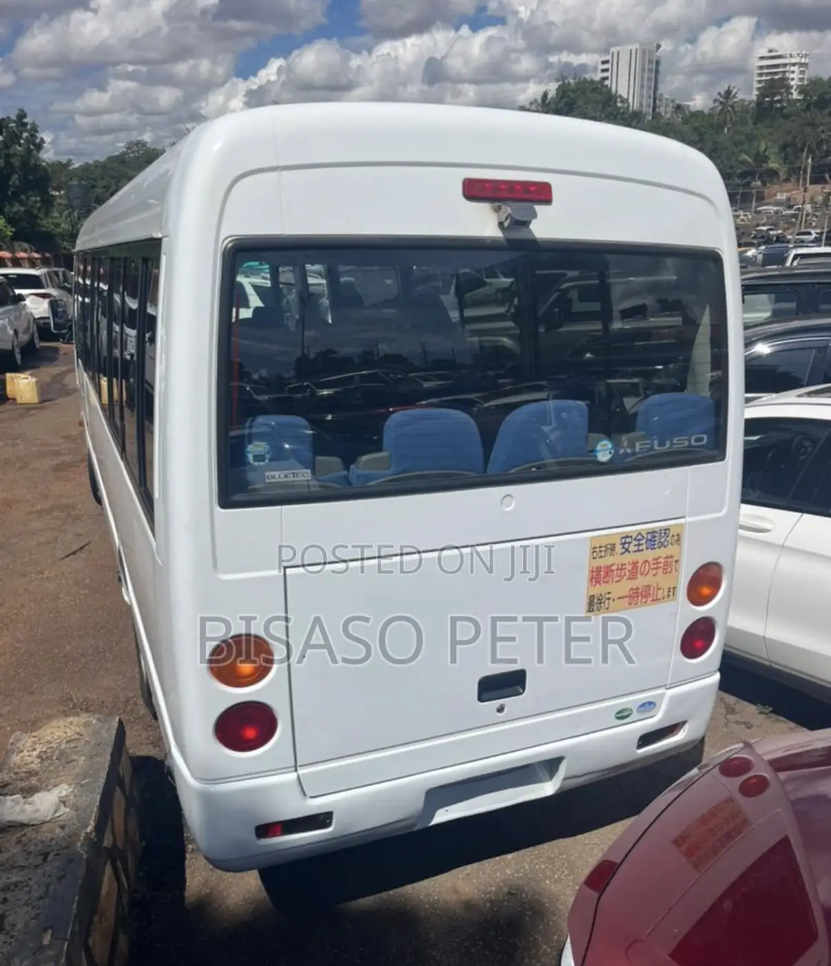 Mitsubishi Fuso Rosa 2014 White