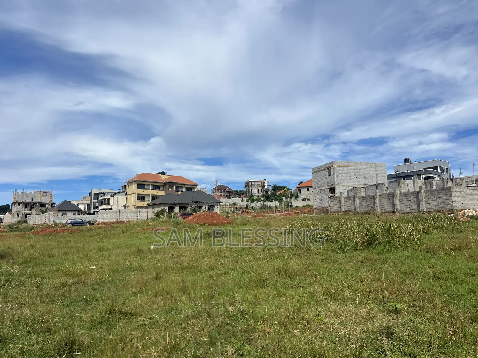 100ft by 50ft for Sale in Munyonyo After Around About