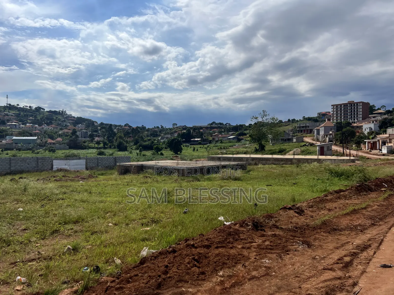 50ft by 50ft for Sale in Munyonyo After Around About