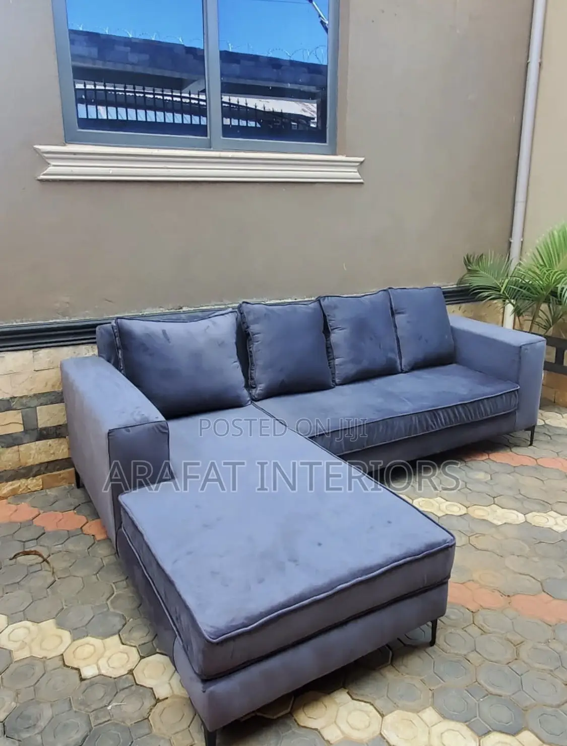 Modern Velvet L-Shaped Sectional Sofa With Chaise -