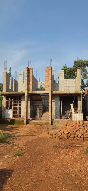 10bdrm Block of Flats in Munyonyo Kigo, Central Division for sale