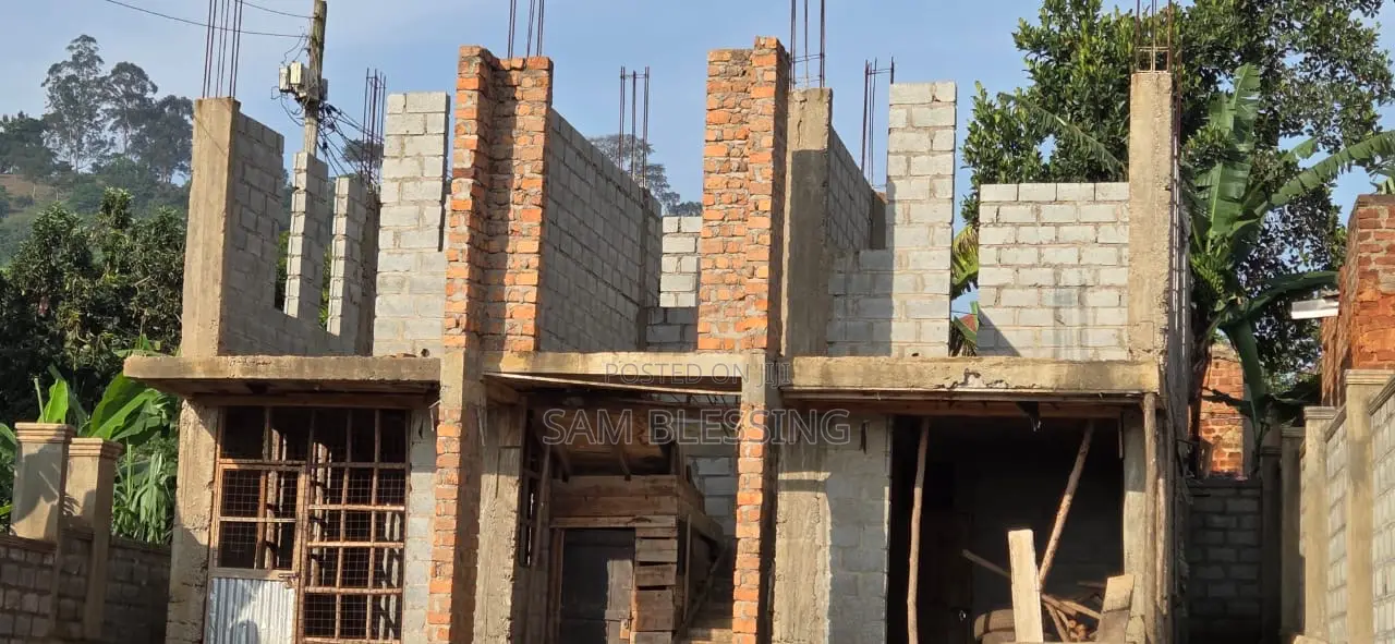 10bdrm Block of Flats in Munyonyo Kigo, Central Division for sale