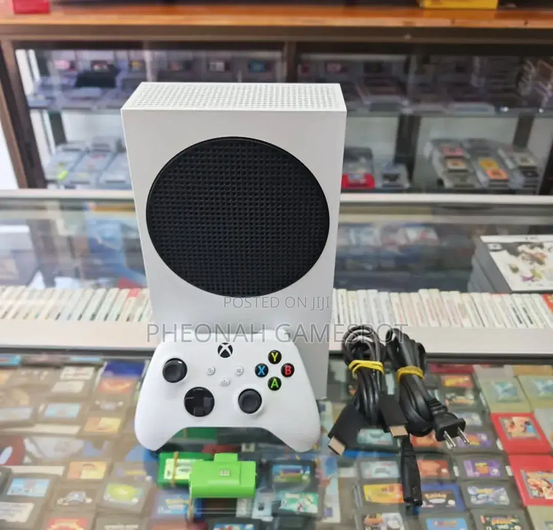 Microsoft Xbox Series S. Used in the Uk. Nearly Brand New. 1controller