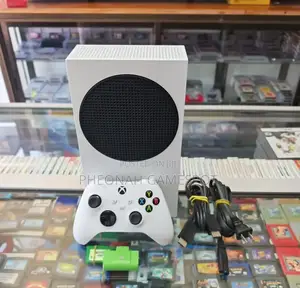 Microsoft Xbox Series S. Used in the Uk. Nearly Brand New. 1controller