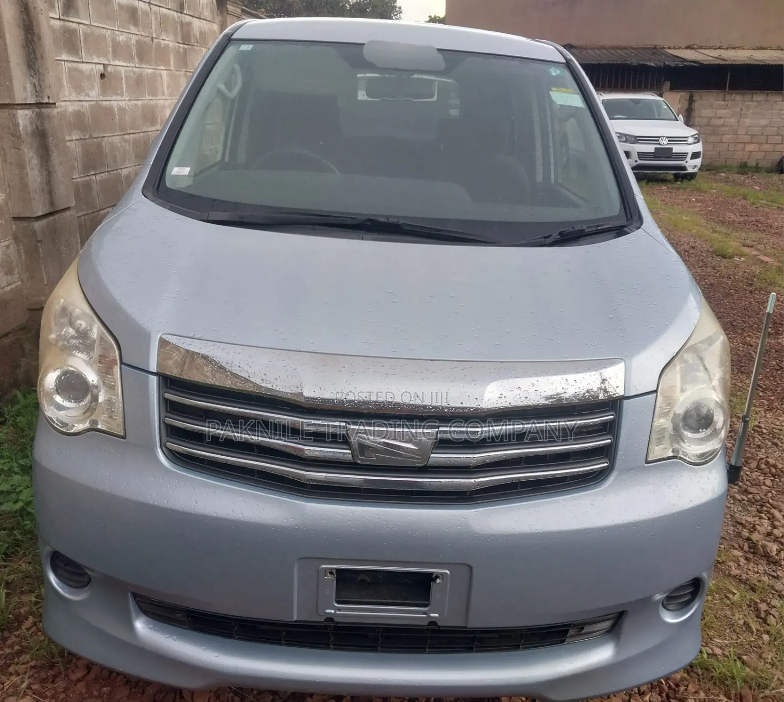 Toyota Noah 2012 Blue