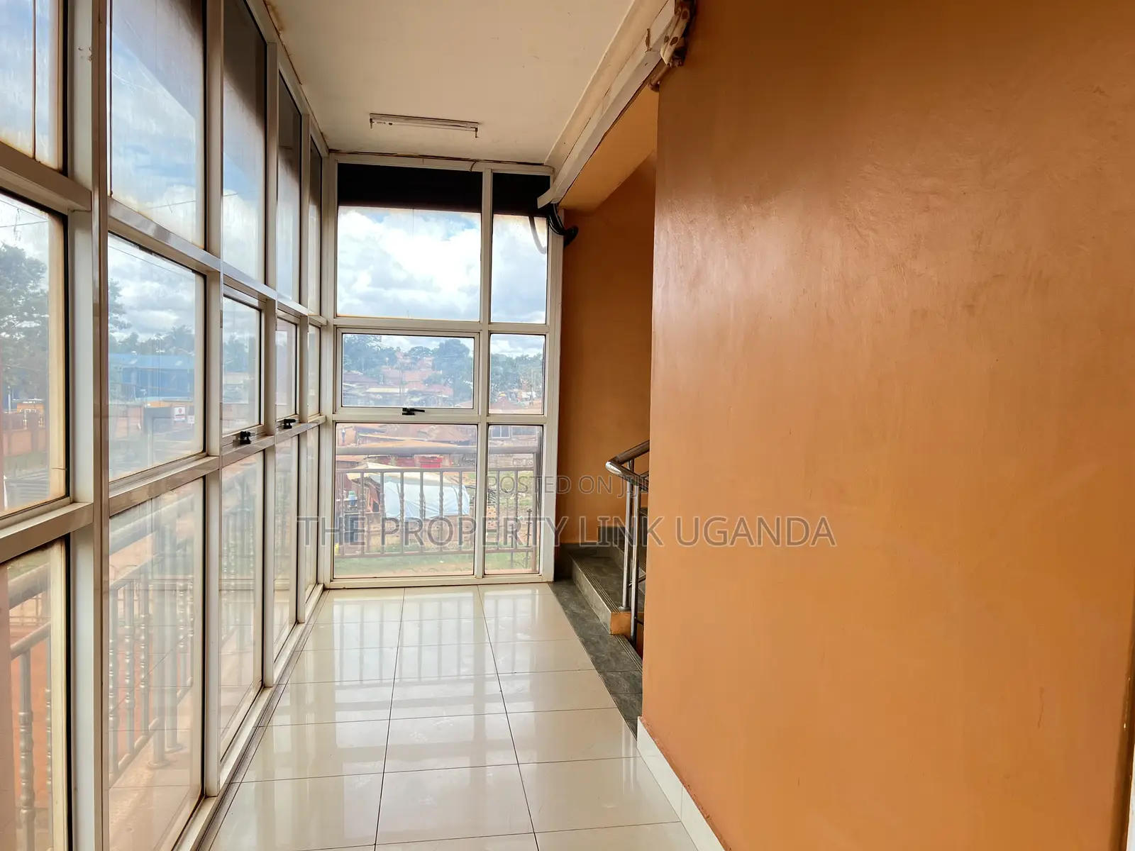 800 SQM of Office Space | Namanve
