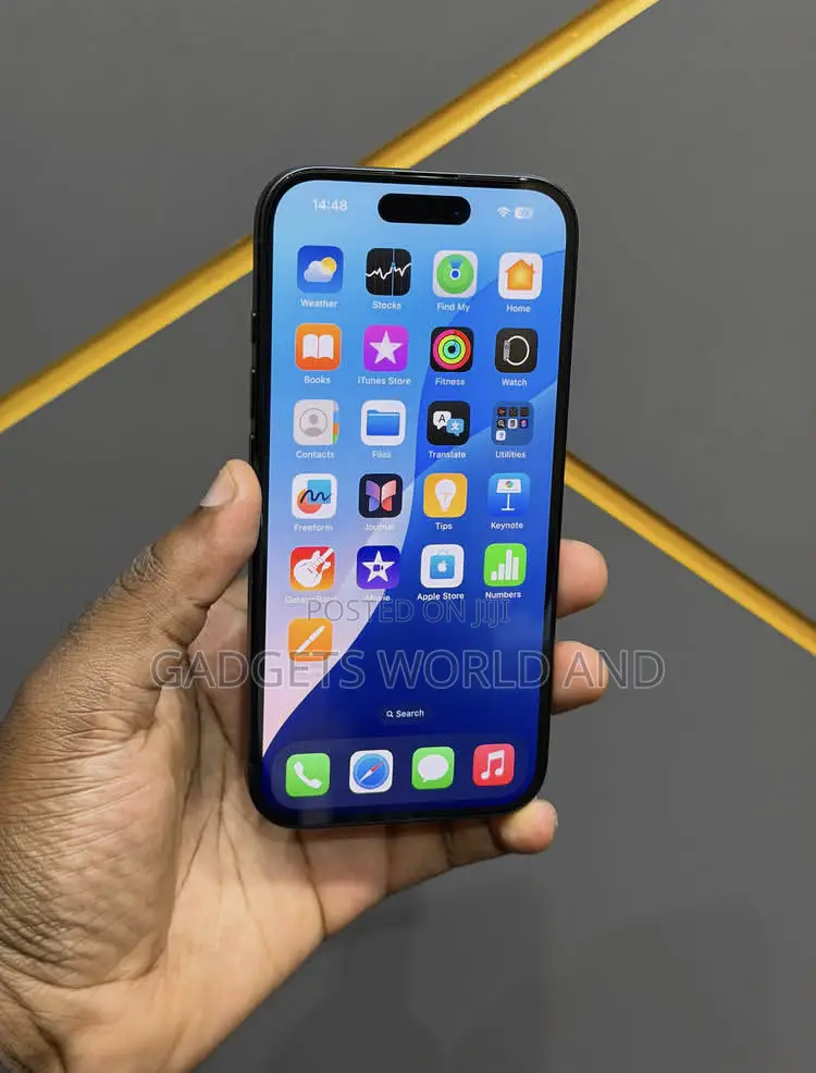 New Apple iPhone 16 128 GB Black
