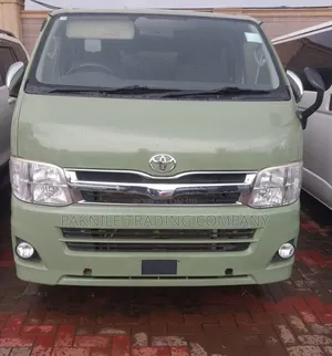 Toyota HiAce SV Premium 2013 Green