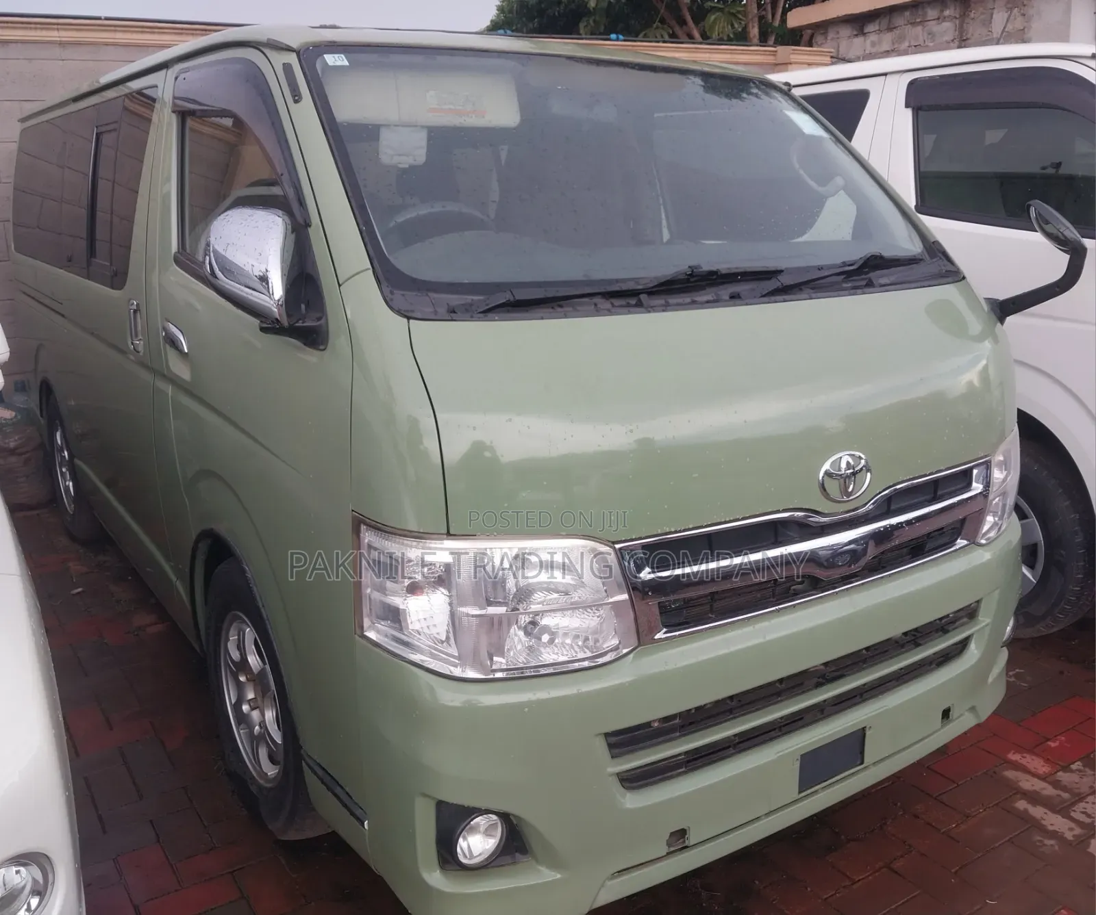Toyota HiAce SV Premium 2013 Green