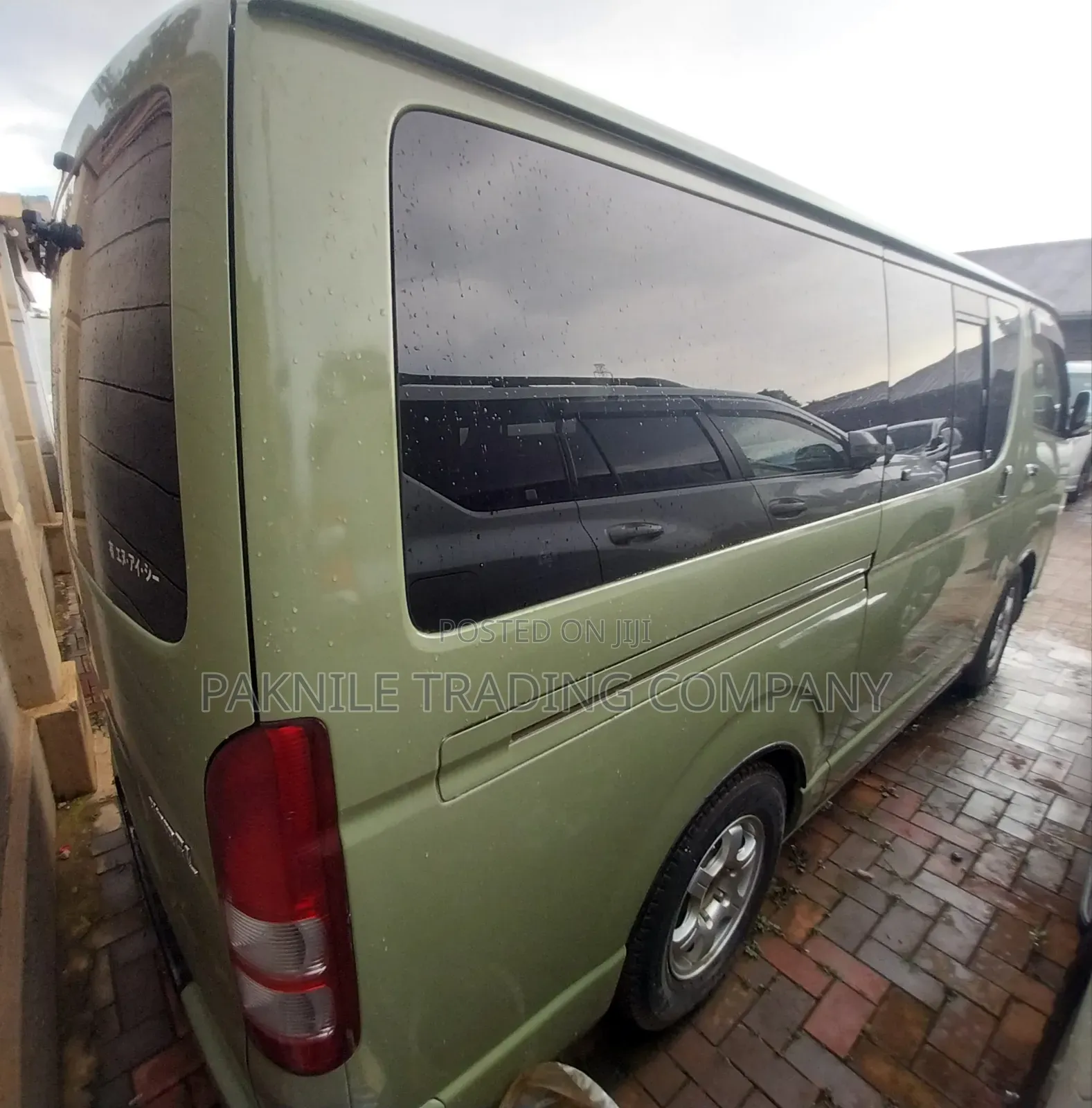 Toyota HiAce SV Premium 2013 Green