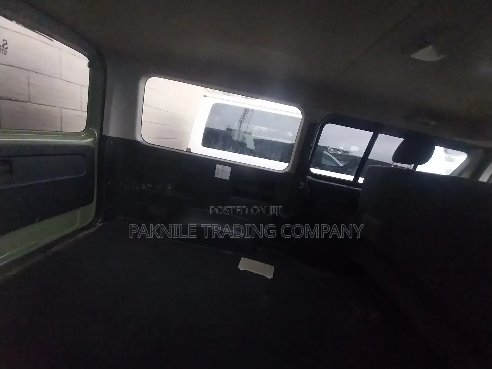 Toyota HiAce SV Premium 2013 Green
