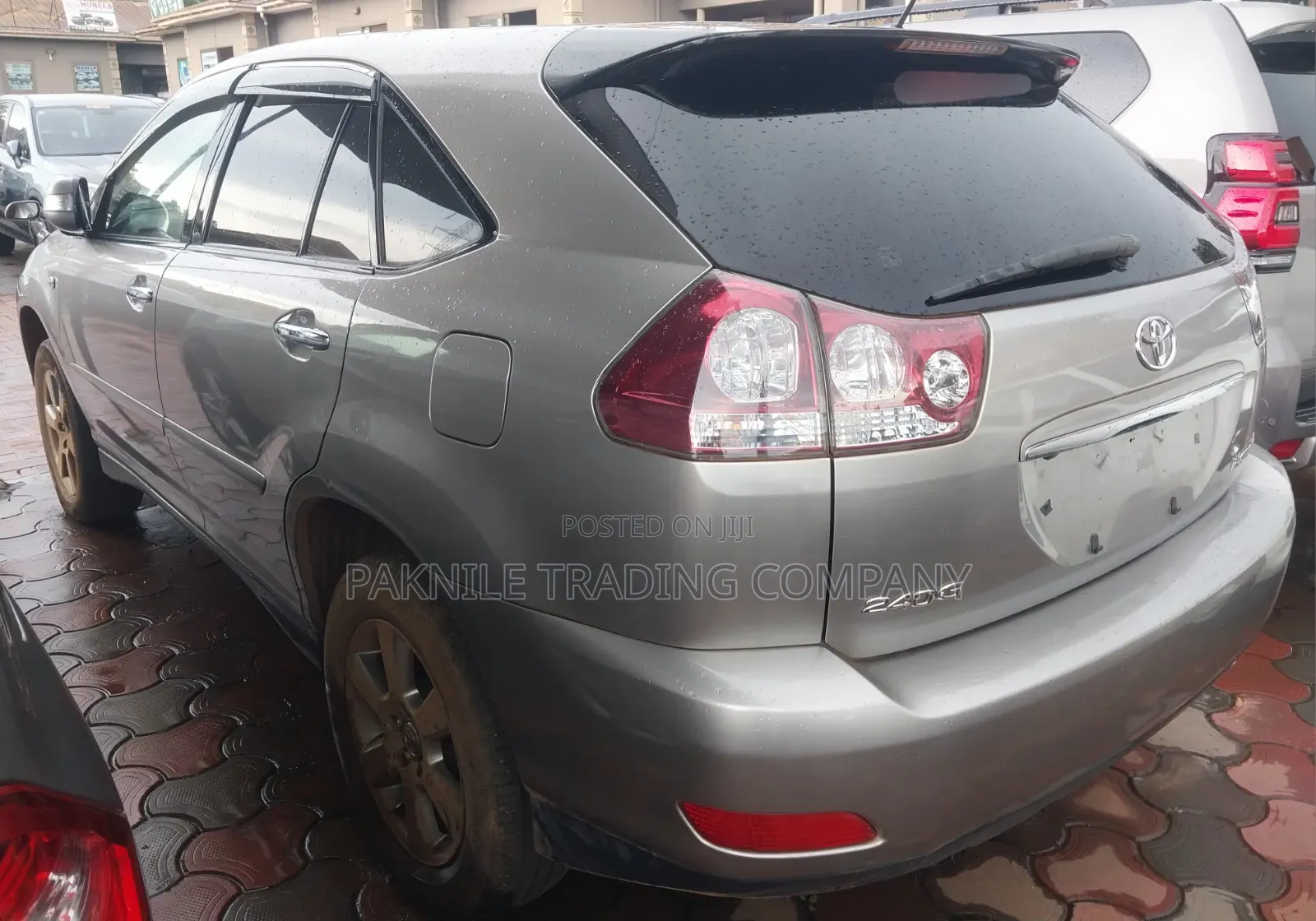 Toyota Harrier 2012 Gold