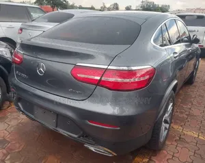Mercedes-Benz 220 2018 Gray
