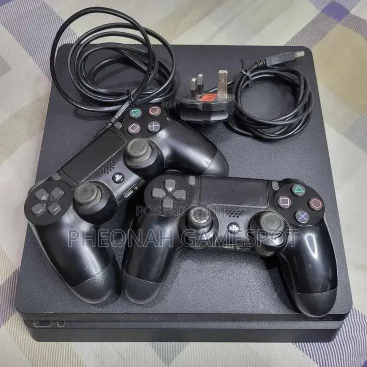 Ps4 Slim: 2 Pads, 12 Games Inside, Your Friends Will Visit Daily