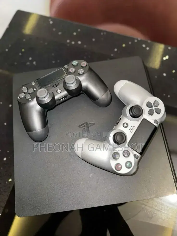 Ps4 Slim. Playstation 4: 2 Controllers Included, Play Fifa All Night.