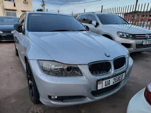 BMW 320i 2015 Silver