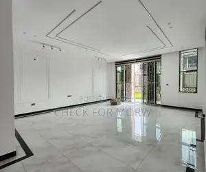 5bdrm Apartment in Muyenga, Makindye for rent