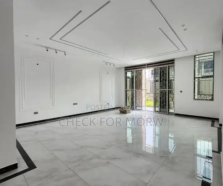 5bdrm Apartment in Muyenga, Makindye for rent