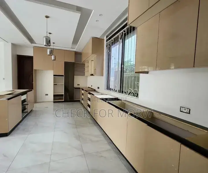 5bdrm Apartment in Muyenga, Makindye for rent