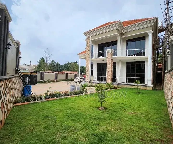 5bdrm Apartment in Muyenga, Makindye for rent