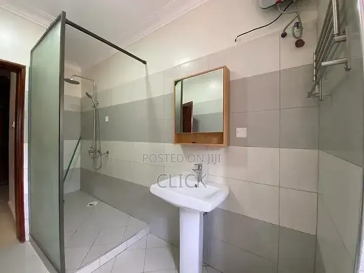 3bdrm Apartment in Buziga, Makindye for rent
