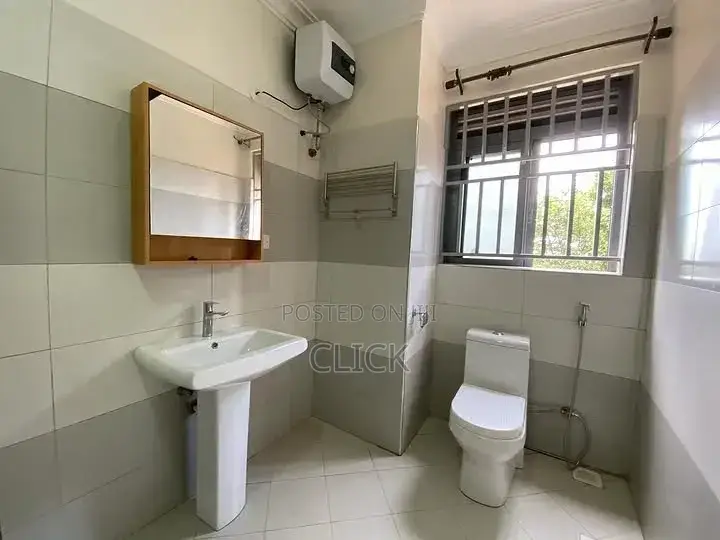 3bdrm Apartment in Buziga, Makindye for rent