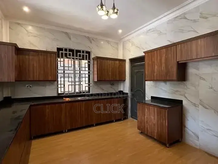 4bdrm Apartment in Munyonyo, Makindye for rent
