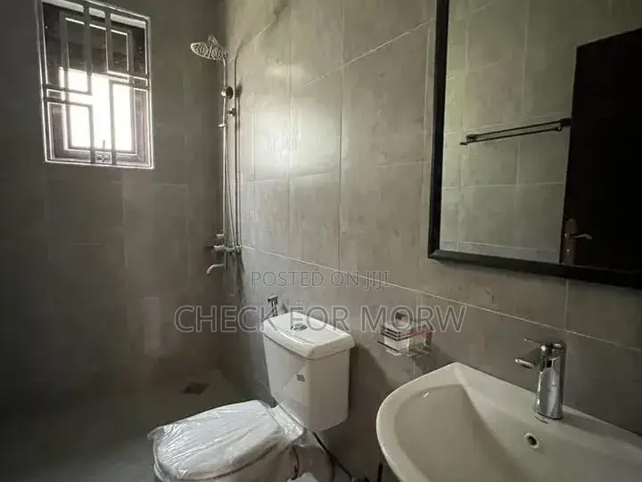 4bdrm Apartment in Munyonyo, Makindye for rent