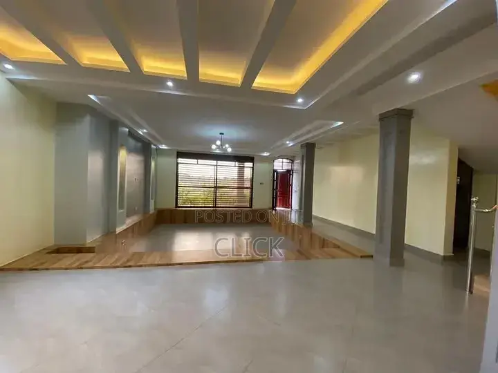 5bdrm Duplex in Akright, Makindye for rent