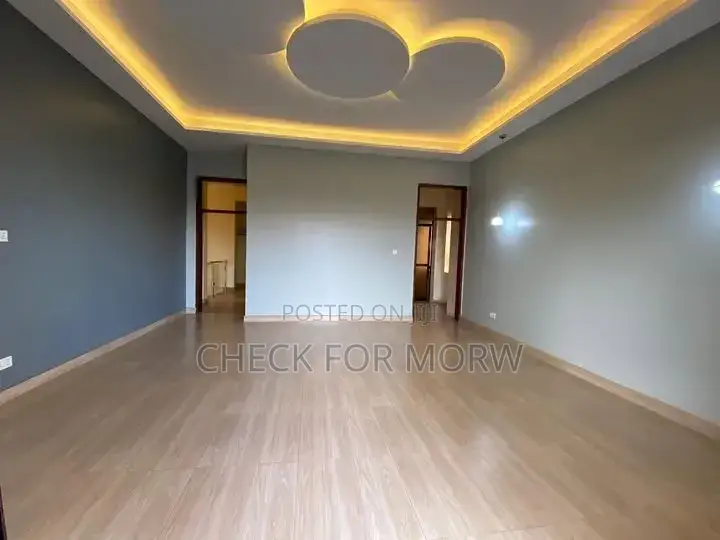 5bdrm Duplex in Akright, Makindye for rent