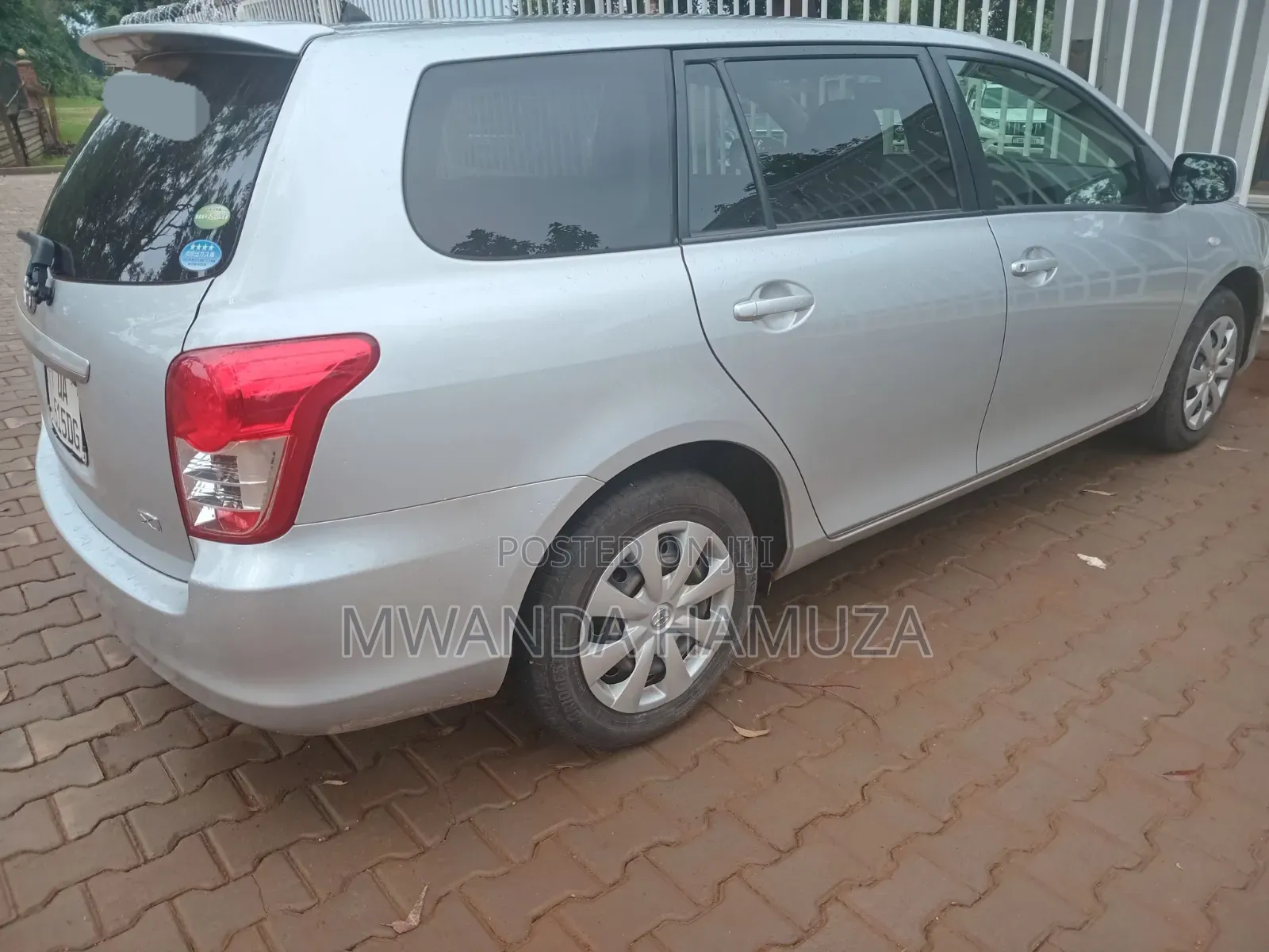 Toyota Corolla Fielder 2011 Silver